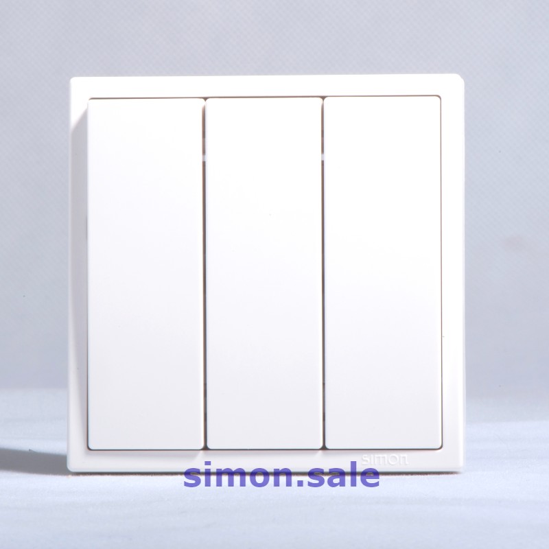 Công tắc ba 2 chiều chuẩn vuông có đèn LED màu trắng Simon i7 701034