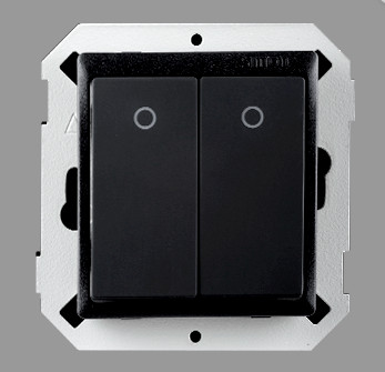 Công tắc đôi 16A 1 chiều vuông có đèn LED màu đen Simon V8 80396-26